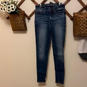 Buckle Women's Deep Indigo Skinny Jeans